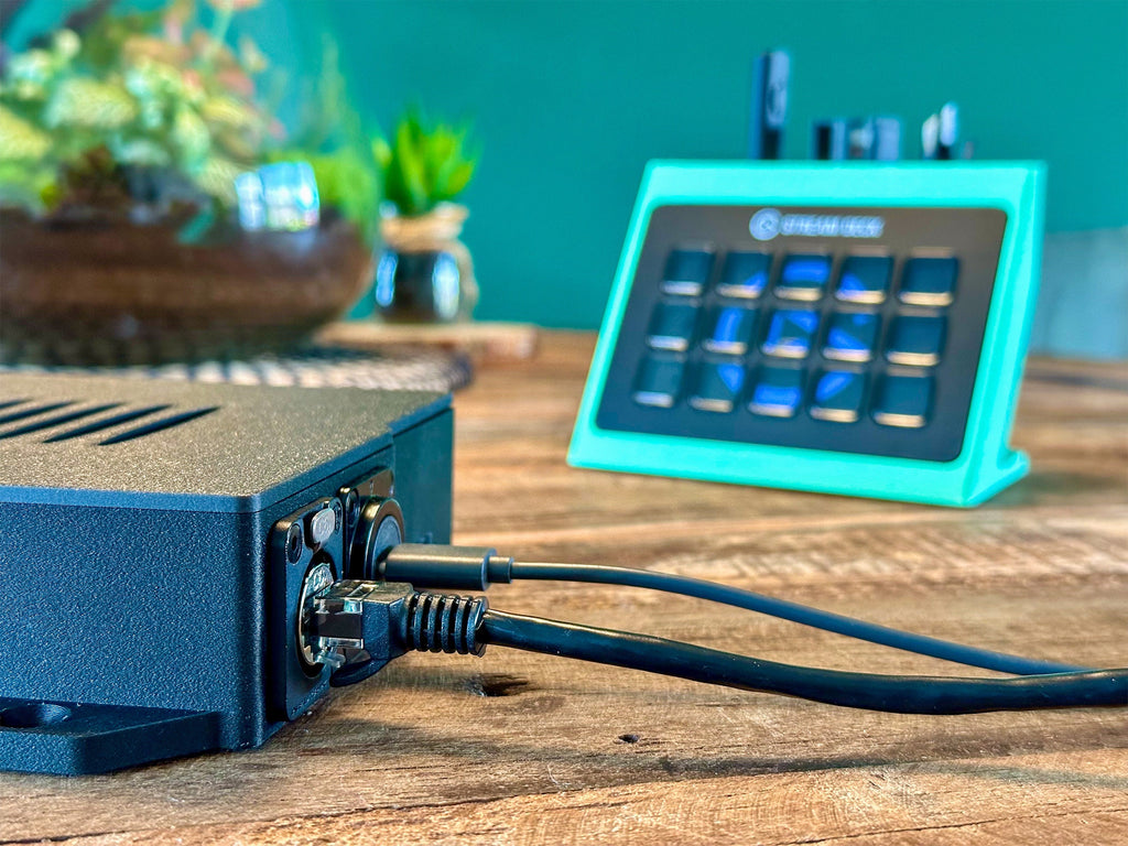 Raspberry Pi 4 Surface Enclosure | Universal Fit and D-Size Connectors