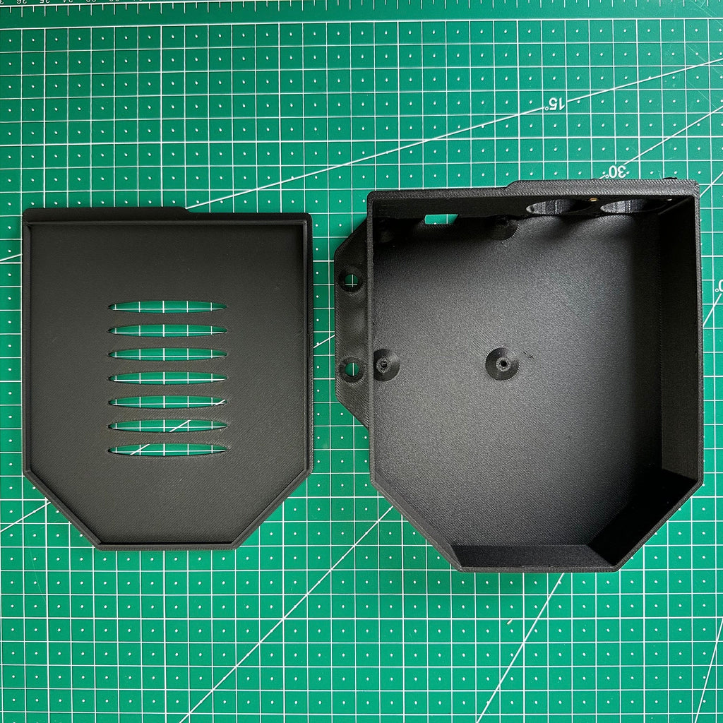 Raspberry Pi 4 Surface Enclosure | Universal Fit and D-Size Connectors