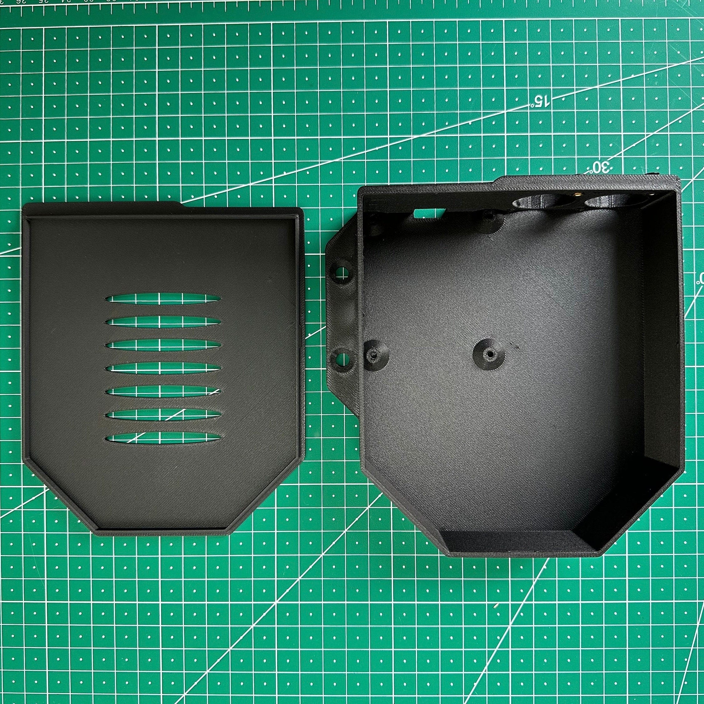 3D Print Files | Raspberry Pi 4 Surface Enclosure | Universal Fit and D-Size Connectors