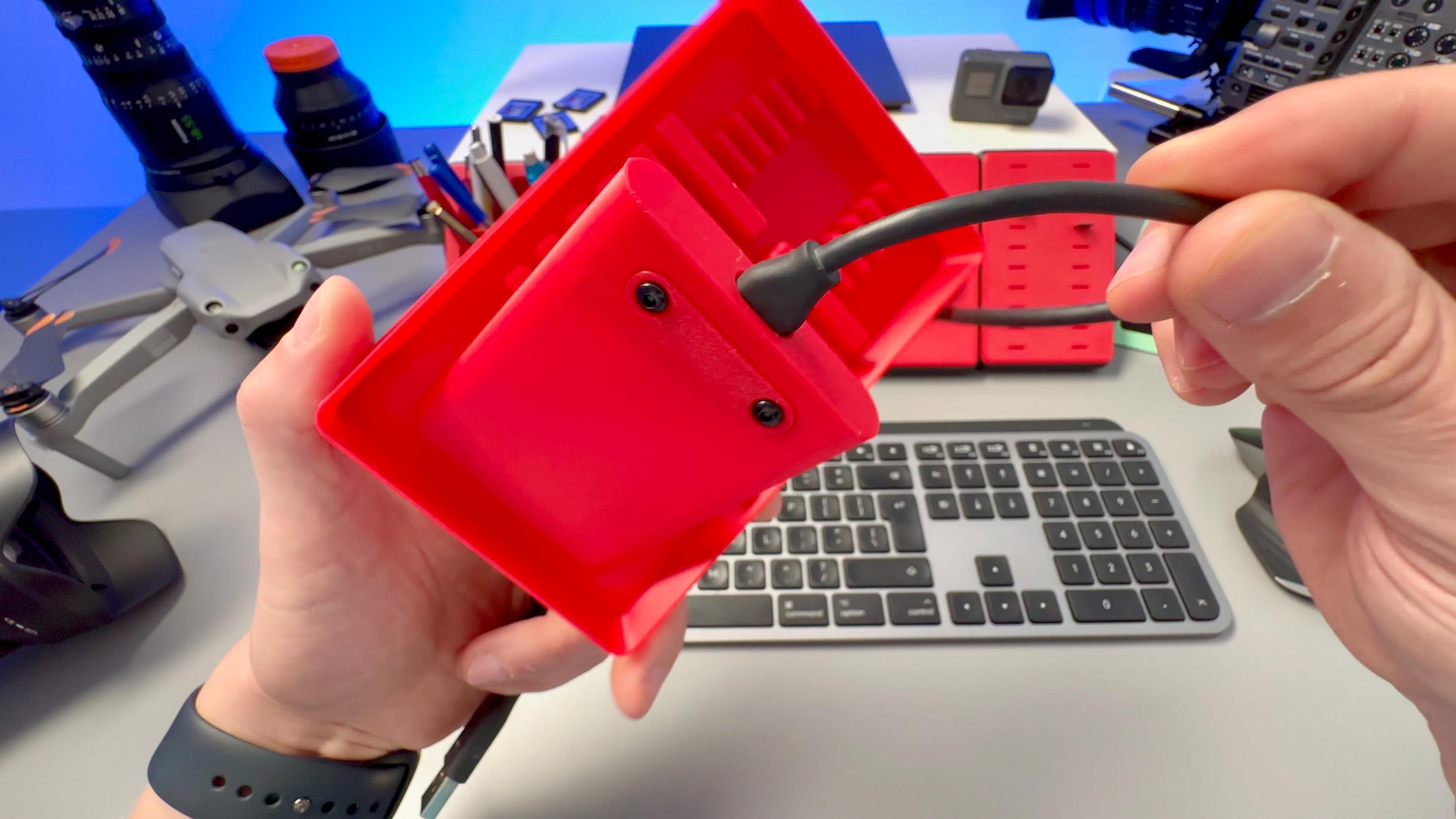 Multi-Memory Card Docking System: Your Ultimate Desk Companion