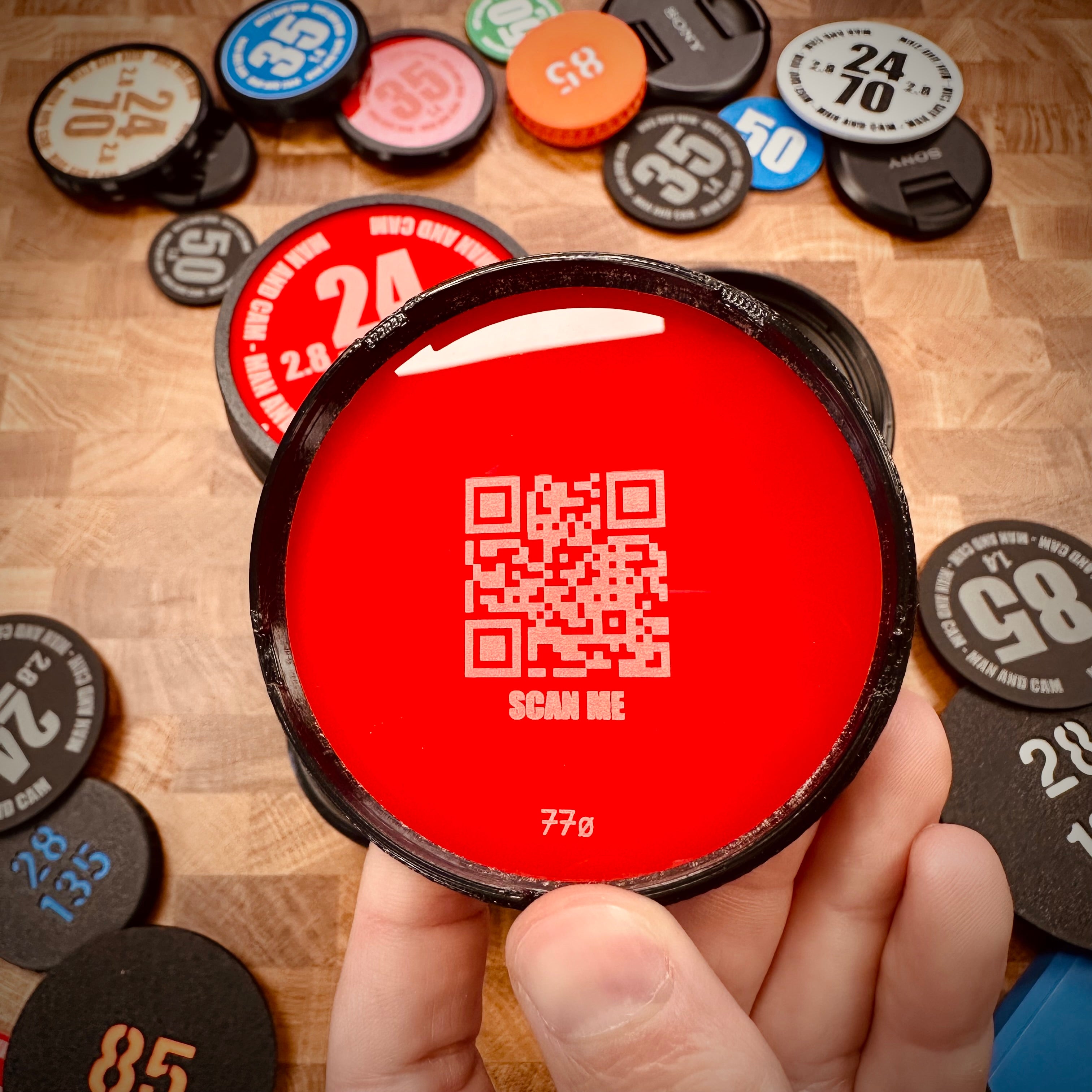 Front Lens Caps | Red | Rubber | Every ø Available | Laser Engraving | Custom Tekst And QR Code