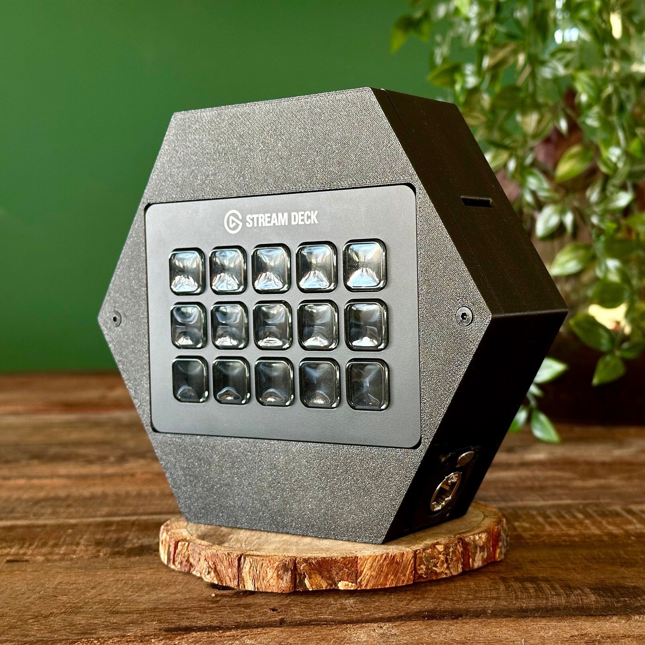 Wall enclosure | StreamDeck and Raspberry Pi 4