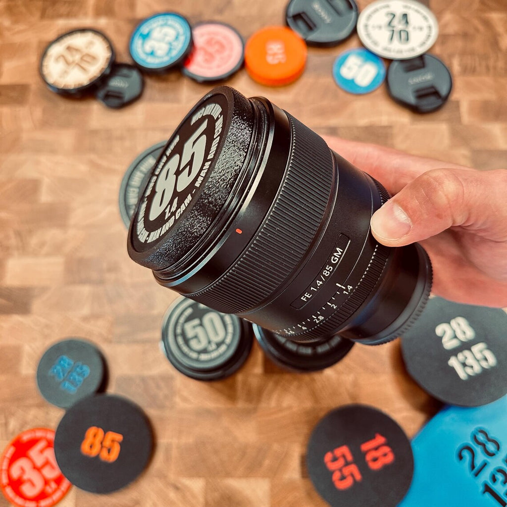 Front Lens Caps | Mat Black | Rubber | Every ø Available | Laser Engraving | Custom Tekst And QR Code